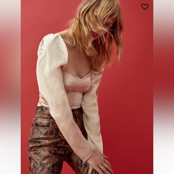 NWOT Reformation Roe Silk Top in Ivory/Almond/Champagne Sz 6 - Picture 1 of 8